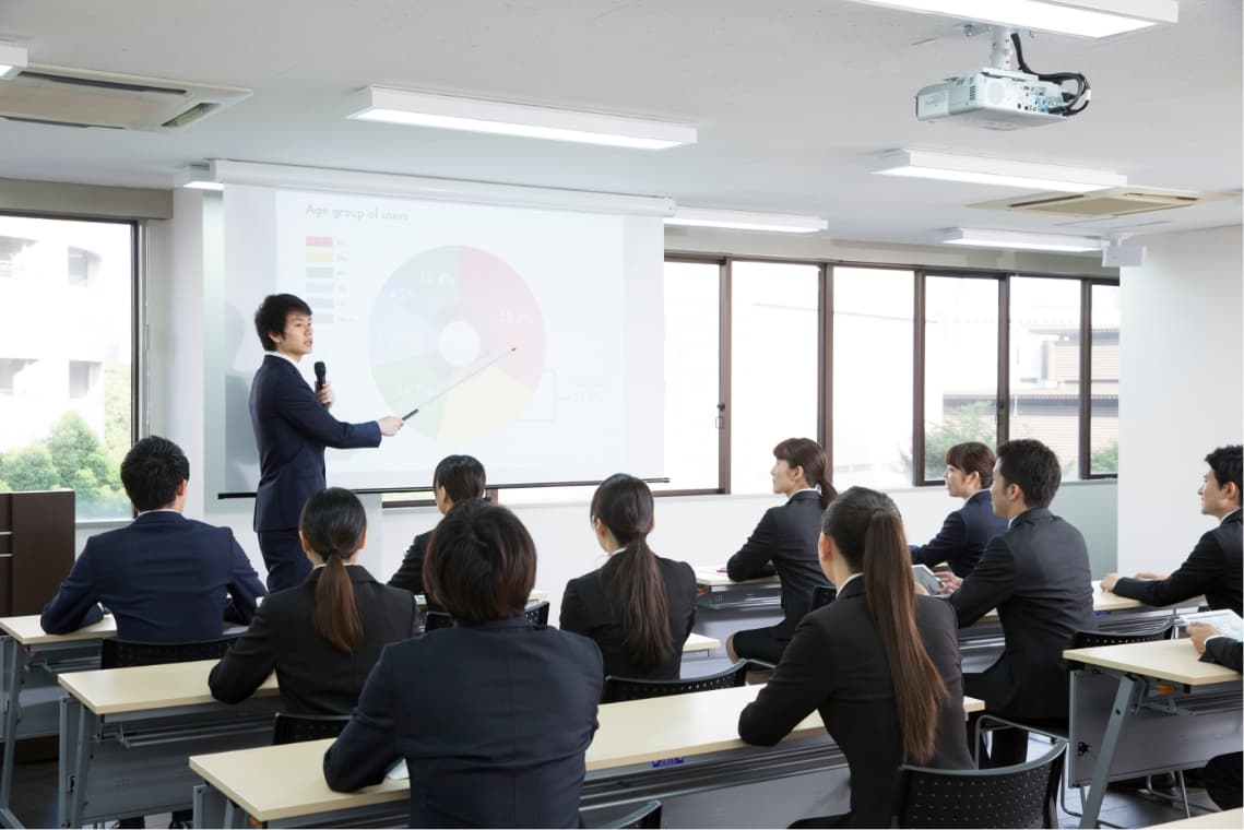 手厚いサポート体制が充実！社員研修サービス